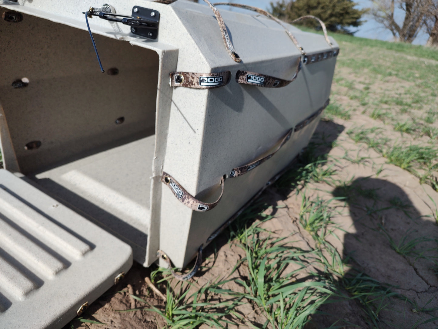 Spring Release Dog Blind